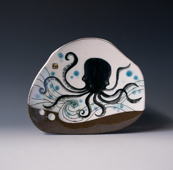 Octopus in the Waves Plate